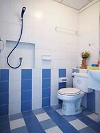 Thanapa Mansion - Hostel