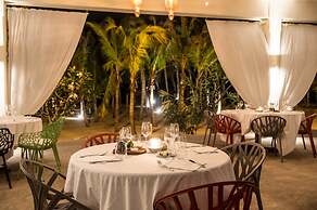 Billionaire Resort & Retreat