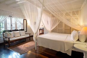 Billionaire Resort & Retreat