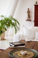 Billionaire Resort & Retreat