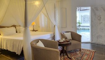 Billionaire Resort & Retreat