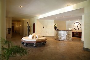 Billionaire Resort & Retreat