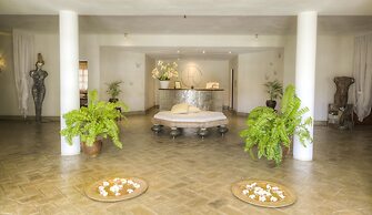 Billionaire Resort & Retreat