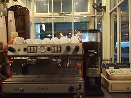 Lodge 61 Bed & Breakfast