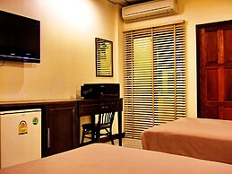 Lodge 61 Bed & Breakfast