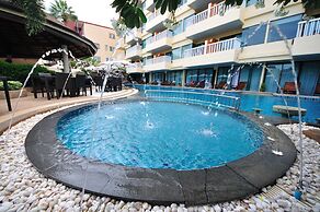 Palmyra Patong Resort