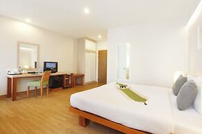 Palmyra Patong Resort