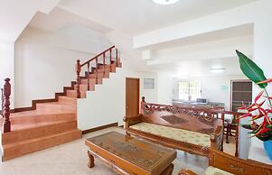 Palmyra Patong Resort