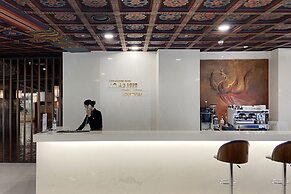 Commodore Hotel Busan