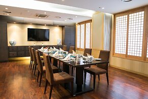 Commodore Hotel Busan