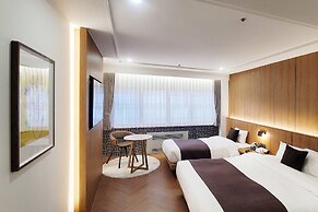 Commodore Hotel Busan