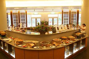 Luminous Hot Spring & Resort