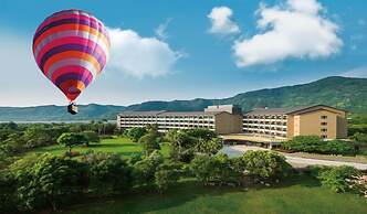 Luminous Hot Spring & Resort