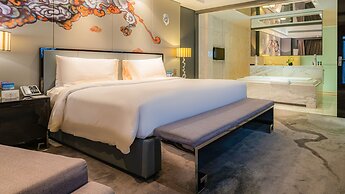 Modern Classic Hotel