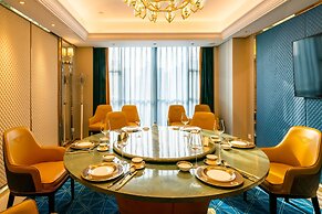 Modern Classic Hotel