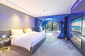 Modern Classic Hotel