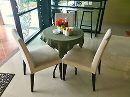 The Green Plaza Hotel