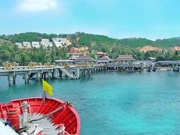 The Green Plaza Hotel