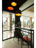 The Green Plaza Hotel