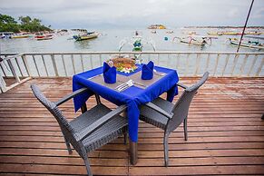Lembongan Bay Shore Huts