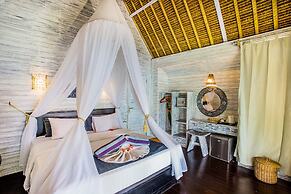 Lembongan Bay Shore Huts