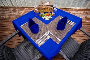 Lembongan Bay Shore Huts