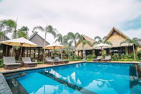 Lembongan Bay Shore Huts