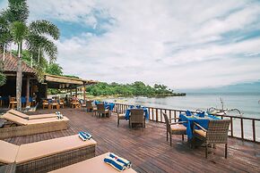 Lembongan Bay Shore Huts