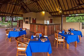 Lembongan Bay Shore Huts