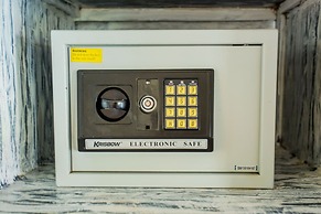 Lembongan Bay Shore Huts