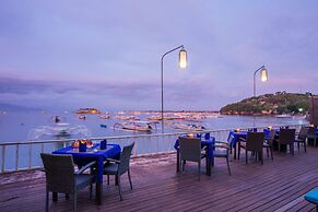 Lembongan Bay Shore Huts