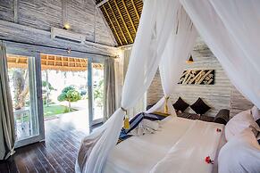 Lembongan Bay Shore Huts