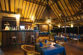 Lembongan Bay Shore Huts