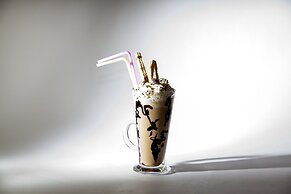 Crystal Palace Hotel