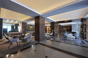 Crystal Palace Hotel