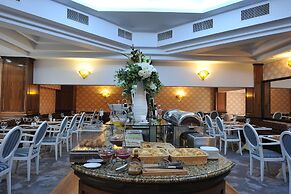 Crystal Palace Hotel