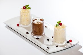 Crystal Palace Hotel