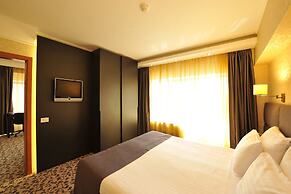 Crystal Palace Hotel