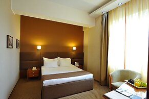 Crystal Palace Hotel