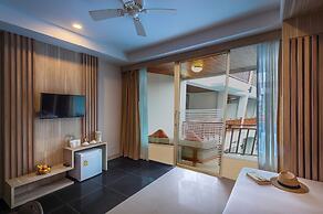 Lanta Sand Resort & Spa