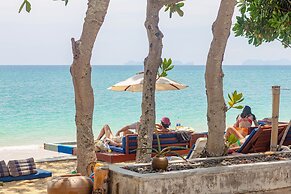 Lanta Sand Resort & Spa