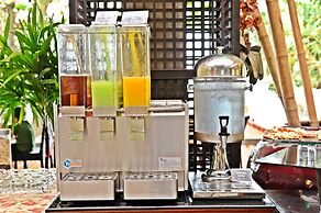 Lanta Sand Resort & Spa