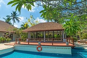 Lanta Sand Resort & Spa