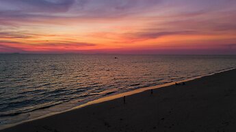 Lanta Sand Resort & Spa