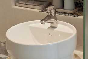 Ole Tai Sam Un Hotel