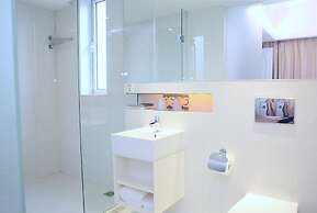 Ole Tai Sam Un Hotel