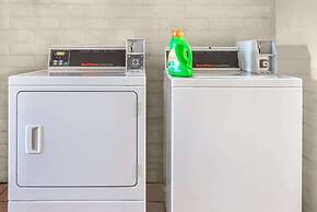 Knights Inn Dayton at Poe Ave