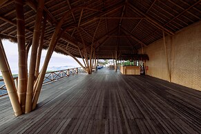 Hotel Komune and Beach Club Bali