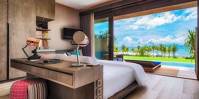 Hotel Komune and Beach Club Bali