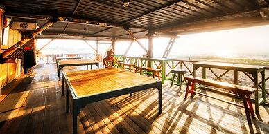 Hotel Komune and Beach Club Bali